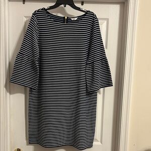 Crown & Ivy Striped Bell Sleeve Shift Dress - Navy & White
